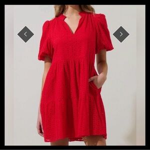 New! Stunning Red Eyelet Shift Mini Dress w/ Pockets Sugar Lips Azari, sz M nwt